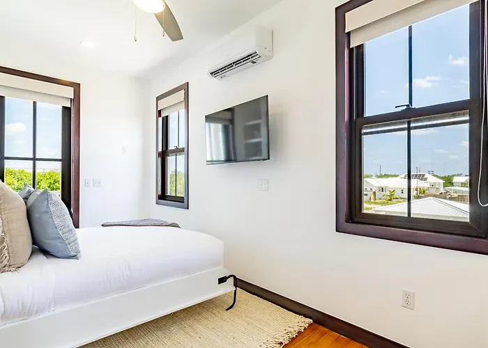 Villa Crimson Sunset Serenity And Mistico Club Boat Shuttle San Pedro (Ambergris Caye)