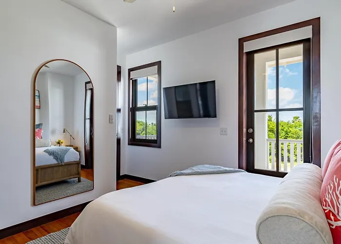 Crimson Sunset Serenity And Mistico Club Boat Shuttle Villa