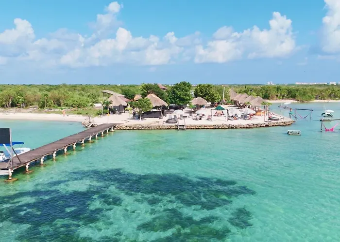 Crimson Sunset Serenity And Mistico Club Boat Shuttle San Pedro (Ambergris Caye)